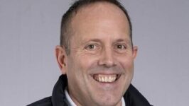 Kai Hunter, Love Finance