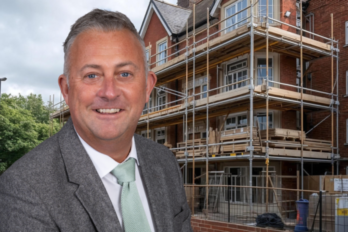 Carl Bowcher, Pluto Finance