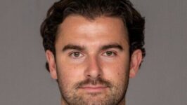 Alex O’Malley, Lovey